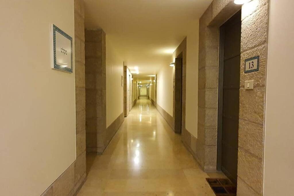 エルサレム Cosy Studio In Mamilla, Free Parking Up To 5 Pplヴィラ エクステリア 写真